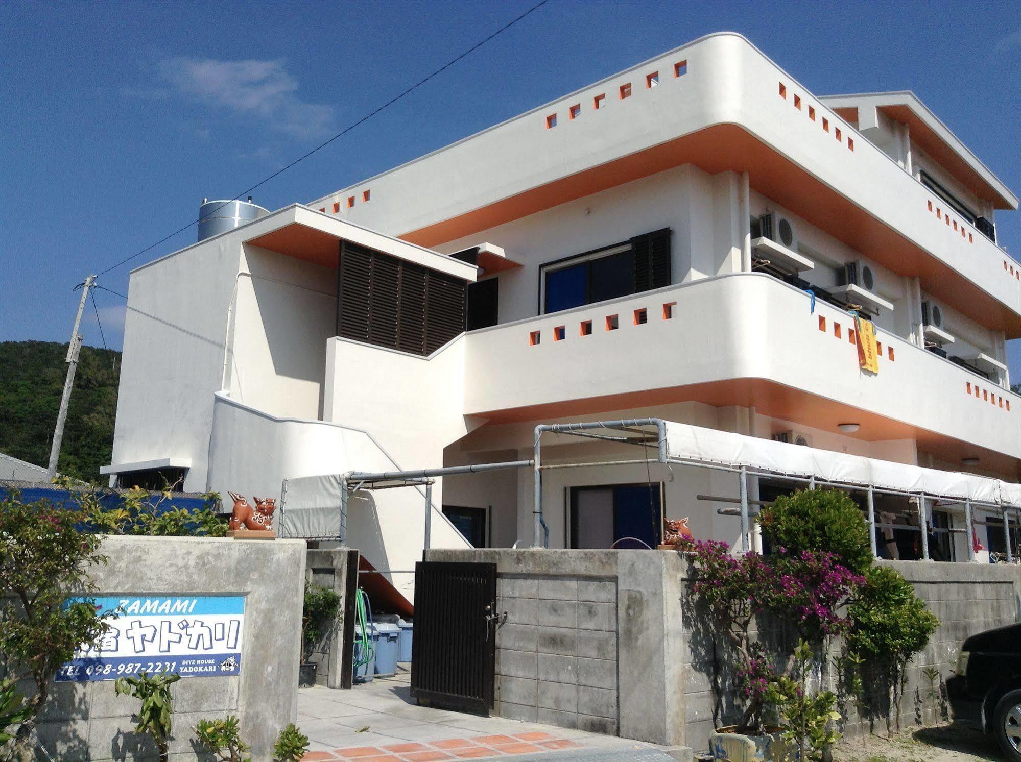 Minshuku Yadokari Hotel Замами Екстериор снимка